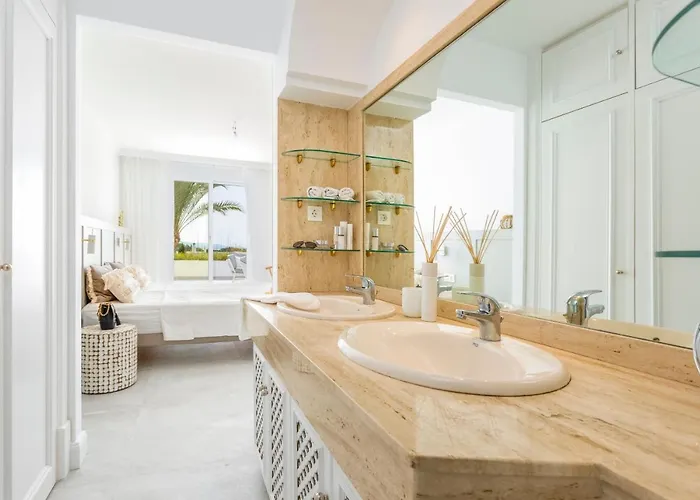 Апартаменти Bella Vista Puerto Banus With Sea Views *