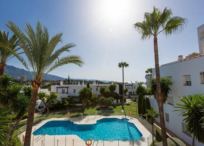 Bella Vista Puerto Banus With Sea Views *