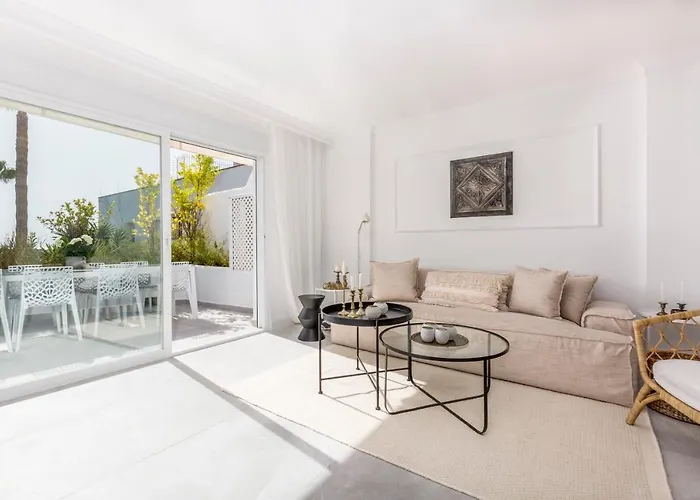 Bella Vista Puerto Banus With Sea Views Marbella
